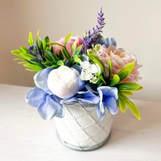 IN STOCK, Bucket with 3 soap flowers, mix 4