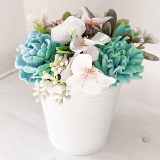 IN STOCK, Bucket with 5 soap flowers, mix 2